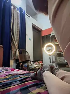 PARI Hun online show from 01/04/25, 03:18