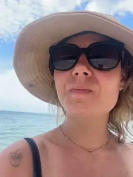 BabyNila online show from 02/12/26, 04:51