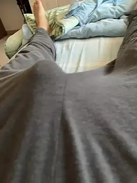 Snapshot of giovanni5281 chatting on 04/08/26, 07:52 giovanni5281 online show from 04/08/26, 07:52