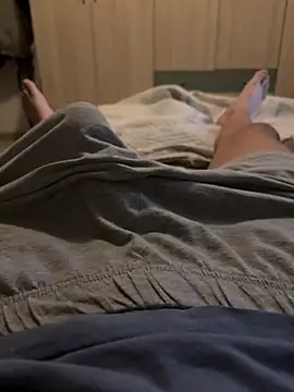 Snapshot of giovanni5281 chatting on 04/15/26, 07:26 giovanni5281 online show from 04/15/26, 07:26