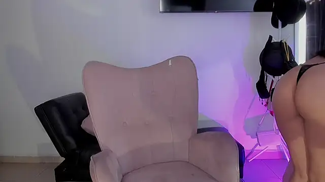 selene king2 online show from 09/26/25, 01:48