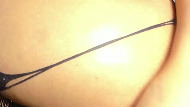 jones maddy  online show from 02/25/25, 06:09