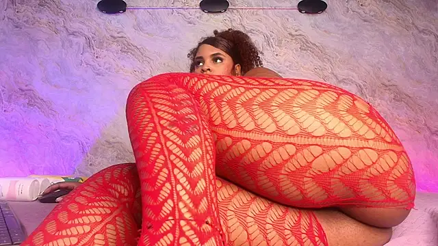 jones maddy  online show from 10/23/25, 12:04