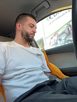 ElChapoGuzman95 online show from 02/19/25, 06:22