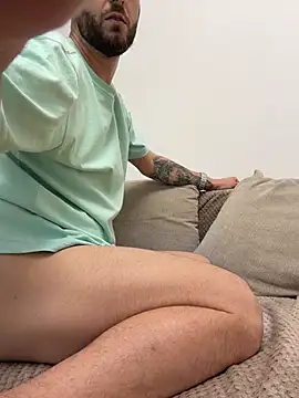 ElChapoGuzman95 online show from 02/10/26, 08:46