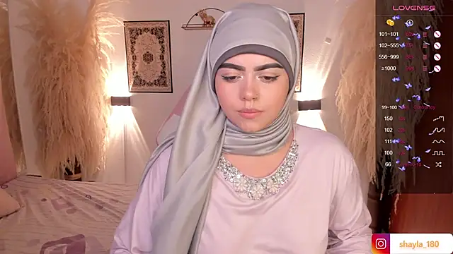 shayla 18 online show from 12/04/24, 10:51