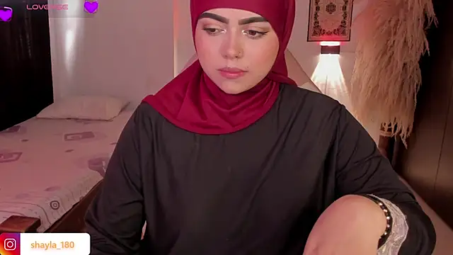 shayla 18 online show from 12/16/25, 07:52