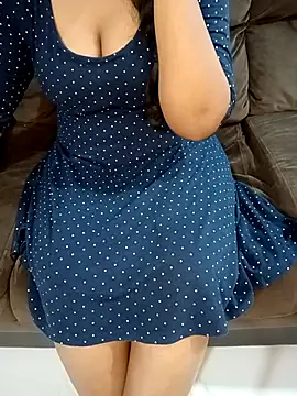 Snapshot of Mounika25 chatting on 03/13/25, 05:39 Mounika25 online show from 03/13/25, 05:39