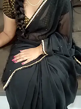 Snapshot of Mounika25 chatting on 09/25/25, 05:16 Mounika25 online show from 09/25/25, 05:16