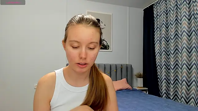 Snapshot of Peggy_Beauty chatting on 12/29/24, 03:13 Peggy Beauty online show from 12/29/24, 03:13