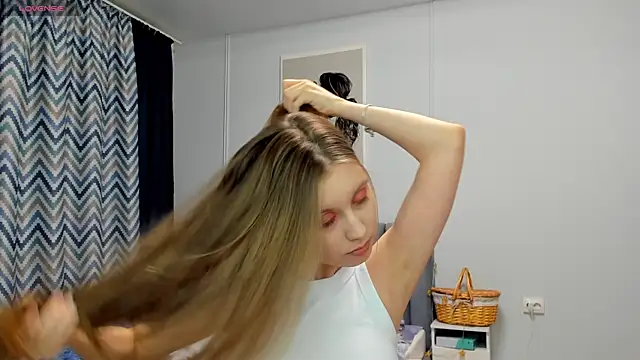 Snapshot of Peggy_Beauty chatting on 01/25/25, 02:58 Peggy Beauty online show from 01/25/25, 02:58