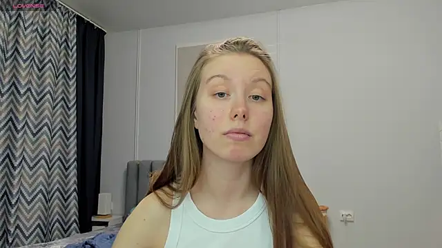 Snapshot of Peggy_Beauty chatting on 02/22/25, 08:20 Peggy Beauty online show from 02/22/25, 08:20