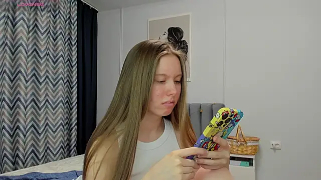 Snapshot of Peggy_Beauty chatting on 02/27/25, 04:53 Peggy Beauty online show from 02/27/25, 04:53