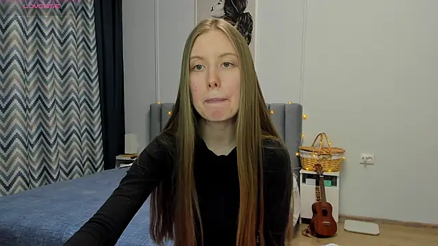 Snapshot of Peggy_Beauty chatting on 03/02/25, 11:09 Peggy Beauty online show from 03/02/25, 11:09