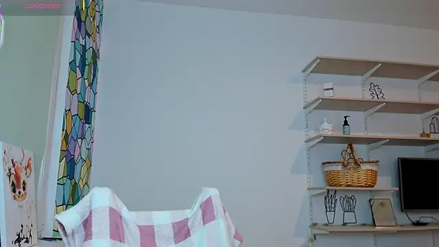 Snapshot of Peggy_Beauty chatting on 10/13/25, 04:18 Peggy Beauty online show from 10/13/25, 04:18