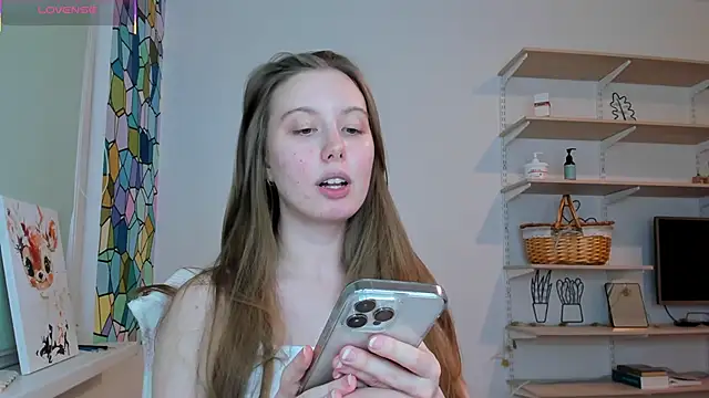 Snapshot of Peggy_Beauty chatting on 10/17/25, 08:44 Peggy Beauty online show from 10/17/25, 08:44