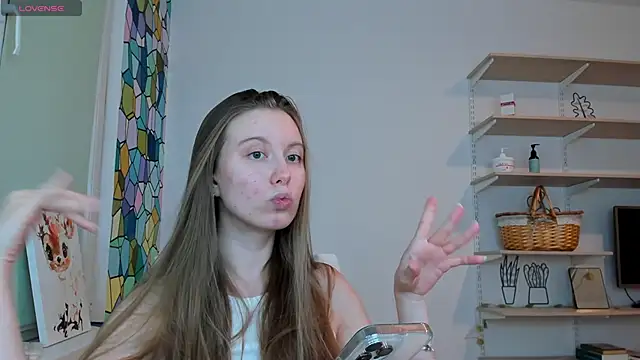 Snapshot of Peggy_Beauty chatting on 10/28/25, 09:50 Peggy Beauty online show from 10/28/25, 09:50