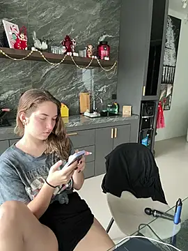 Nura n Sarah online show from 01/12/25, 05:13