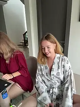 Nura n Sarah online show from 03/09/25, 05:11