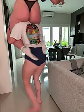 Nura n Sarah online show from 03/21/25, 09:56