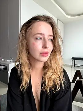 Nura n Sarah online show from 11/02/25, 03:20