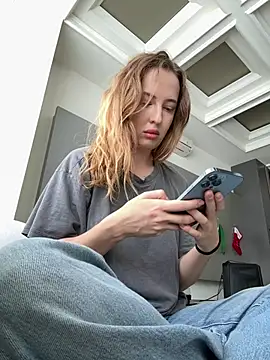 Snapshot of Nura_n_Sarah chatting on 02/27/26, 05:18 Nura n Sarah online show from 02/27/26, 05:18