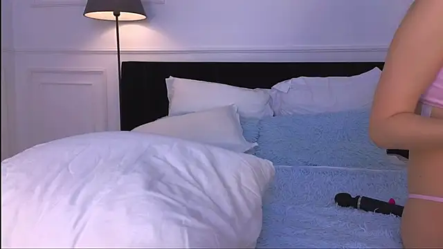 Snapshot of NicoleMarani chatting on 12/05/25, 02:42 NicoleMarani online show from 12/05/25, 02:42