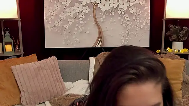 Snapshot of Entitled_Bitch chatting on 10/11/25, 07:56 Entitled Bitch online show from 10/11/25, 07:56