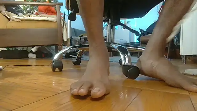 Snapshot of theblacklordmaster chatting on 12/19/24, 04:13 theblacklordmaster online show from 12/19/24, 04:13