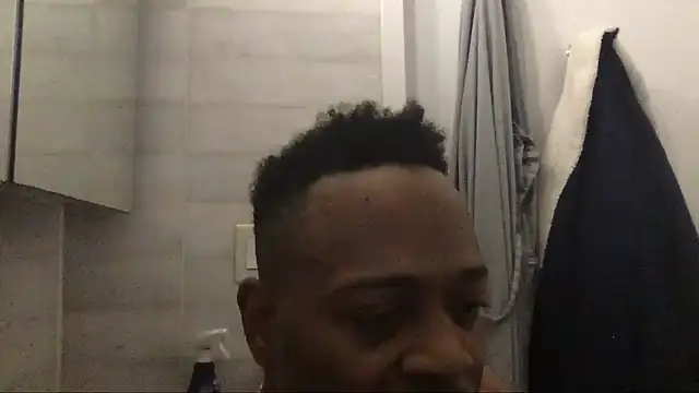 Snapshot of theblacklordmaster chatting on 01/21/25, 01:00 theblacklordmaster online show from 01/21/25, 01:00