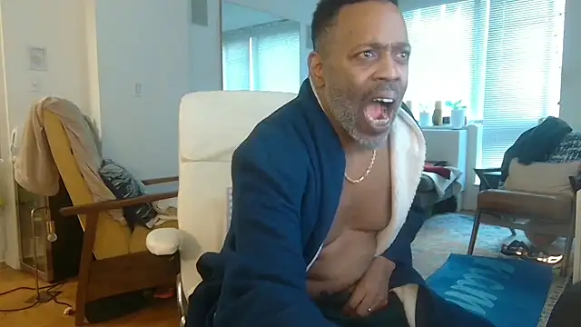 Snapshot of theblacklordmaster chatting on 01/28/25, 06:49 theblacklordmaster online show from 01/28/25, 06:49