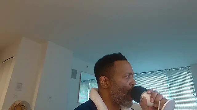 Snapshot of theblacklordmaster chatting on 02/10/25, 03:53 theblacklordmaster online show from 02/10/25, 03:53