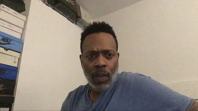 Snapshot of theblacklordmaster chatting on 02/11/25, 08:10 theblacklordmaster online show from 02/11/25, 08:10