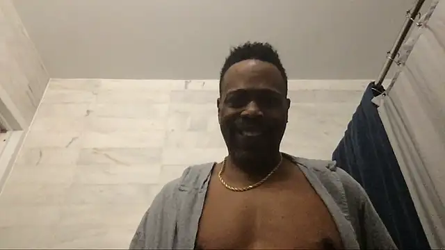 Snapshot of theblacklordmaster chatting on 03/11/25, 01:01 theblacklordmaster online show from 03/11/25, 01:01