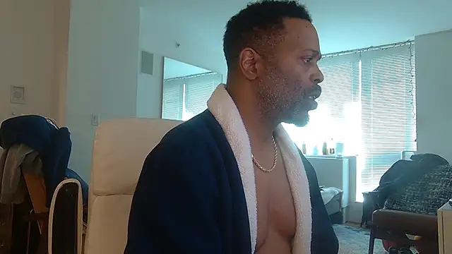 Snapshot of theblacklordmaster chatting on 03/19/25, 04:13 theblacklordmaster online show from 03/19/25, 04:13