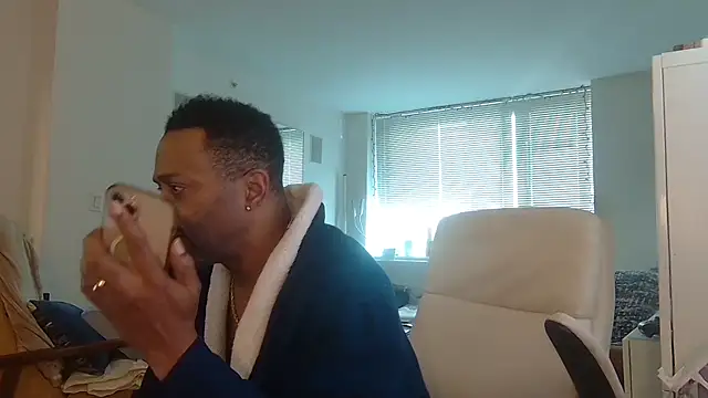 Snapshot of theblacklordmaster chatting on 03/21/25, 04:29 theblacklordmaster online show from 03/21/25, 04:29