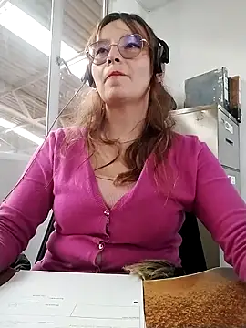 Snapshot of ERIS666 chatting on 03/12/25, 07:17 ERIS666 online show from 03/12/25, 07:17