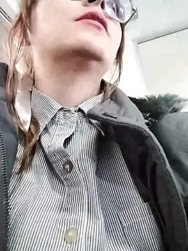 Snapshot of ERIS666 chatting on 03/17/25, 05:05 ERIS666 online show from 03/17/25, 05:05