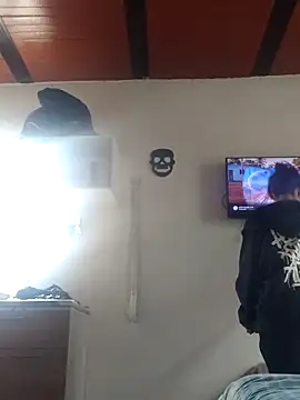 Snapshot of ERIS666 chatting on 04/11/26, 04:44 ERIS666 online show from 04/11/26, 04:44