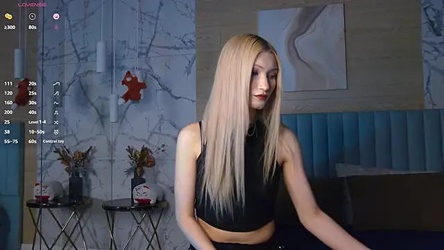 CarolReeves online show from 10/17/25, 05:54