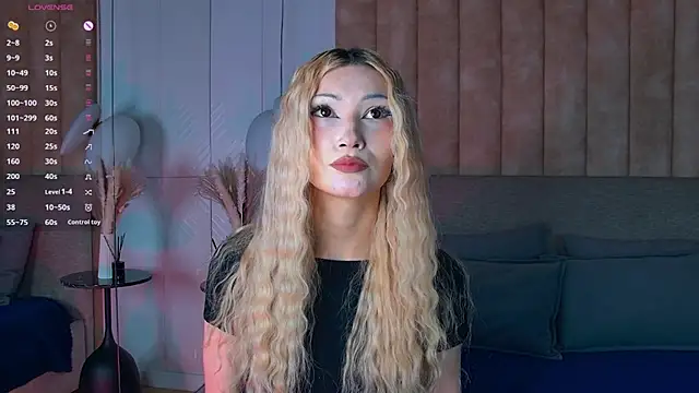 CarolReeves online show from 11/14/25, 06:12