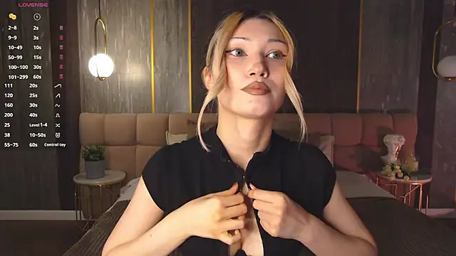 CarolReeves online show from 05/05/26, 04:48
