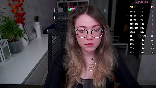 RemyCute online show from 04/28/26, 03:39