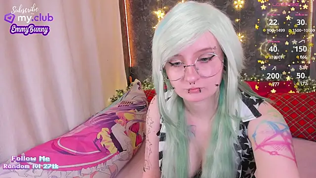 EmmyBunny online show from 12/19/24, 04:02