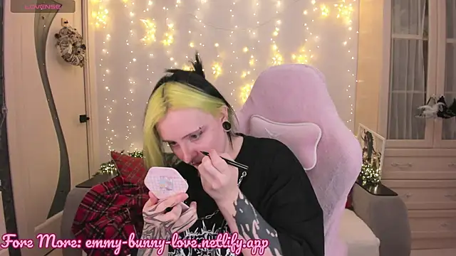 EmmyBunny online show from 01/08/26, 04:20