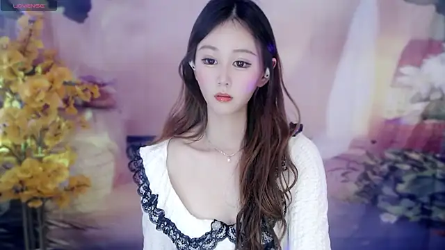 Aimee-520 online show from 12/25/24, 01:30