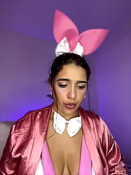 Alicia Ruiz online show from 10/31/25, 05:03