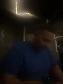 Snapshot of bigzae82 chatting on 01/23/25, 07:54 bigzae82 online show from 01/23/25, 07:54