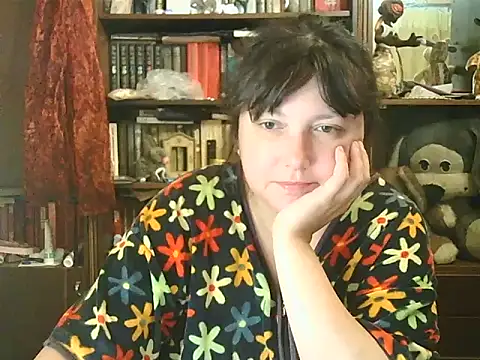 Snapshot of CarrieQPeach chatting on 09/27/25, 10:15 CarrieQPeach online show from 09/27/25, 10:15