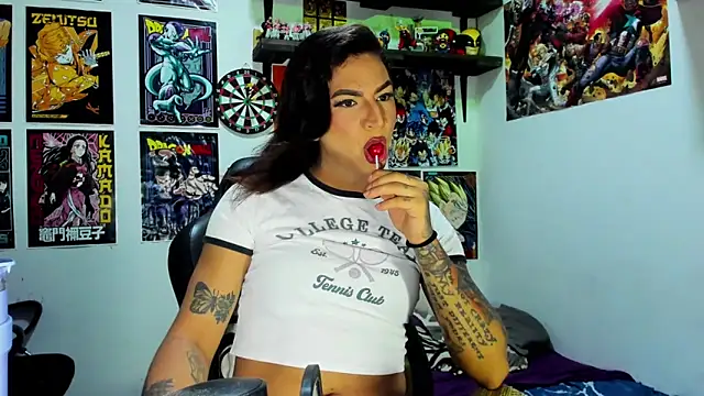 Snapshot of dariell_smokesexx chatting on 05/26/26, 08:43 dariell smokesexx online show from 05/26/26, 08:43